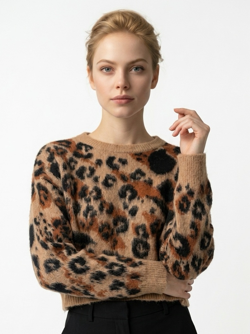 ✌️4 for $20✌️ Leopard print sweater